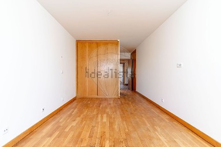 Apartamento T3 à venda na Rua Fernando Namora