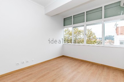 Apartamento T2 à venda na Avenida Gomes Pereira, 31