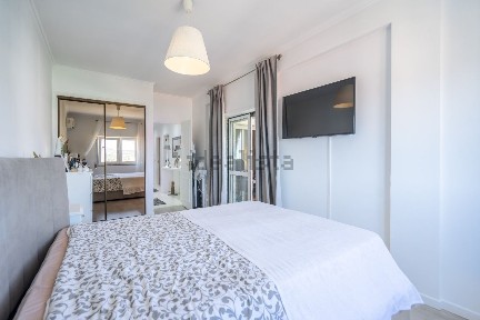 Apartamento T2 à venda na Praça Jose Saramago, Lote 17