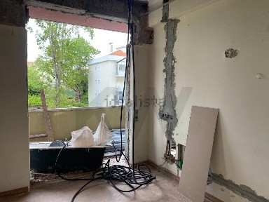 Apartamento T3 à venda na Charquinho