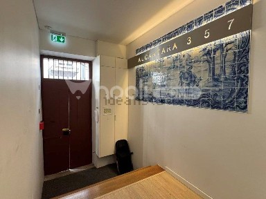 Apartamento T2 à venda na Rua da Indústria