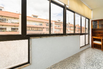 Apartamento T2 à venda na Rua 28 de Setembro