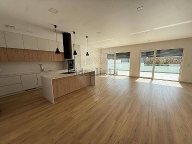 Apartamento T3 à venda em Lourinhã