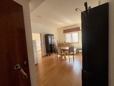 Apartamento T1 à venda na Rua José Gomes Ferreira
