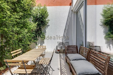 Apartamento T1 à venda na Rua Arco do Carvalhão, 54