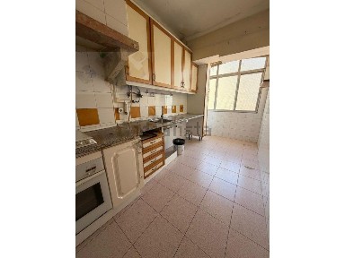 Apartamento T2 à venda na Reboleira