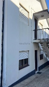 Moradia em banda à venda na Rua Infante Dom Henrique