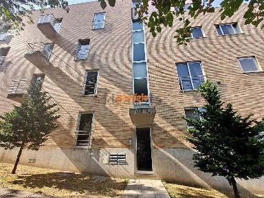 Apartamento T3 à venda na Rua Peão da Meia Laranja, 67