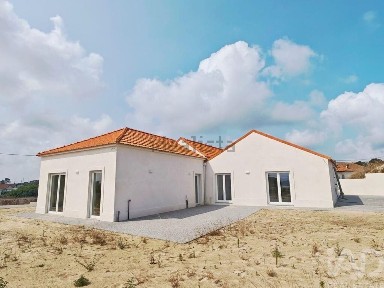 Casa ou moradia à venda na Torrão do Lameiro
