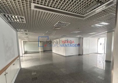 Espaço comercial à venda em Miranda do Corvo