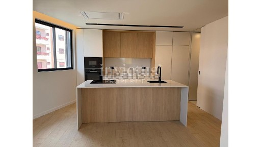 Apartamento T2 à venda no Caminho Passagem, 252