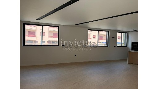 Apartamento T2 à venda no Caminho Passagem, 252