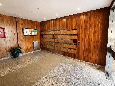 Apartamento T1 à venda na Alameda Dom Pedro V