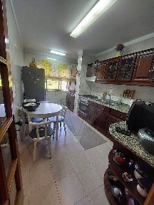 Apartamento T3 à venda na Rua José Ferreira dos Santos