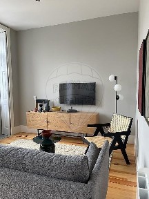 Apartamento T2 à venda no Campo 24 de Agosto