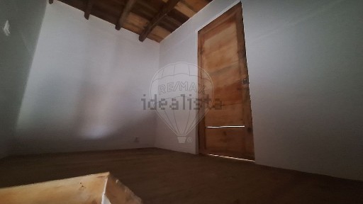Moradia independente à venda em Ladoeiro