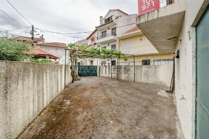 Casa ou moradia à venda em Fatela