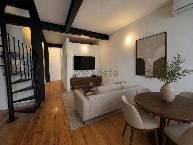 Arrendamento de duplex na Rua Capitão Roby