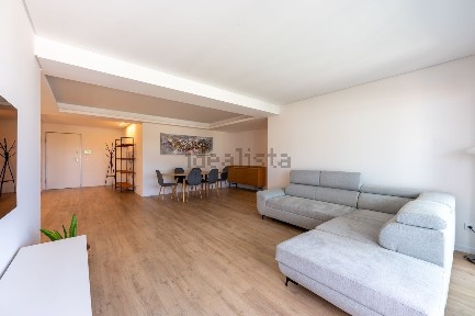 Apartamento T2 à venda em Impasse da Achada