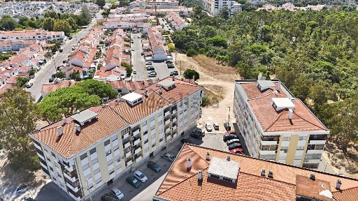 Arrendamento de apartamento T4 na Praceta Ana de Albuquerque, 5