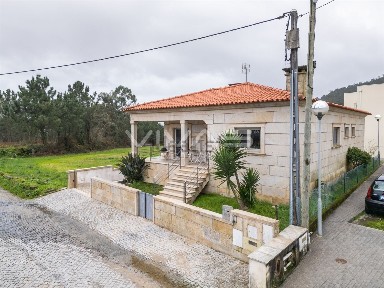 Moradia independente à venda em Lama