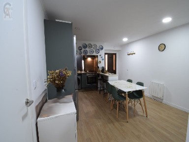 Arrendamento de apartamento T2 na Rua Direita