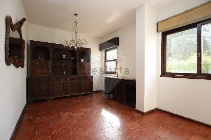 Arrendamento de apartamento T3 na Rua dos Bombeiros Voluntários