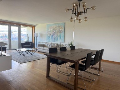 Arrendamento de apartamento T4 em Afurada