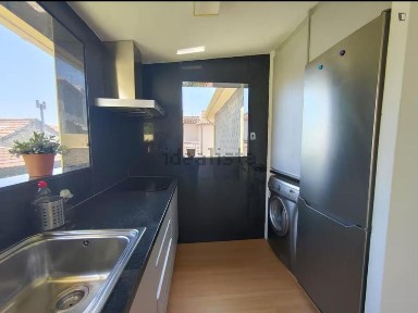 Arrendamento de apartamento T4 no Beco Central
