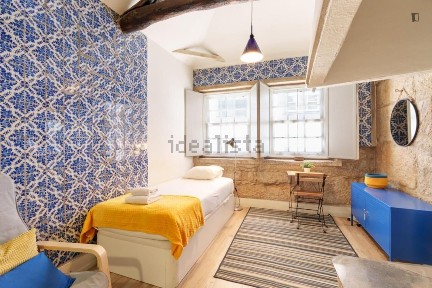 Arrendamento de apartamento T0 na Rua de Miragaia