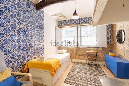 Arrendamento de apartamento T0 na Rua de Miragaia