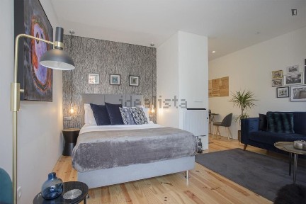 Arrendamento de apartamento T1 na Rua do Pinheiro