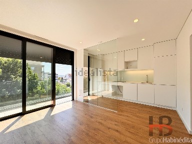 Arrendamento de apartamento T0 em Pedrouços