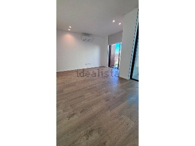 Arrendamento de apartamento T1 na Rua de Brito Capelo, 123