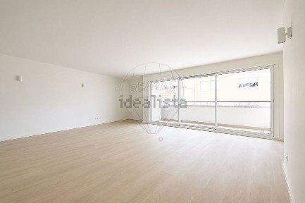 Arrendamento de apartamento T3 na Rua João Grave