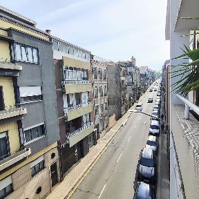 Arrendamento de apartamento T3 na Rua da Boavista