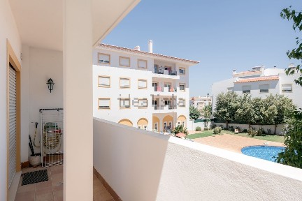 Apartamento T2 à venda na Rua Dom Gaspar Leão, 7 a
