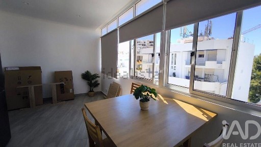 Apartamento T3 à venda no Alto Rodes