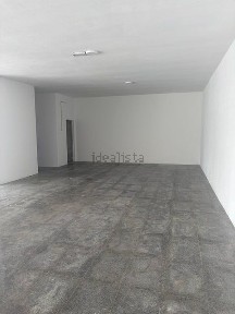 Arrendamento de armazém na Rua Vilar do Senhor