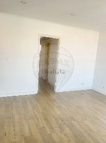 Arrendamento de apartamento T1 na Rua Passos Manuel