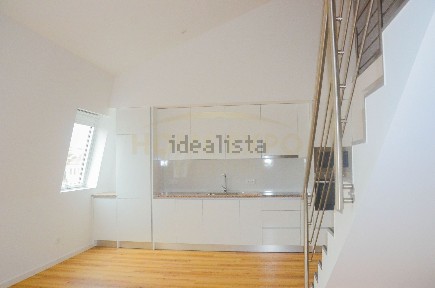 Arrendamento de apartamento T4 em Lourinhã
