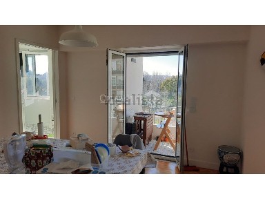 Arrendamento de apartamento T3 na Praça Doutor Nuno Pinheiro Torres