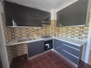 Arrendamento de apartamento T3 em Santo António dos Cavaleiros e Frielas