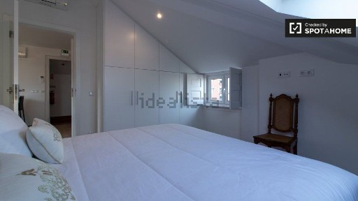 Arrendamento de apartamento T1 na Rua Paio Peres Correia
