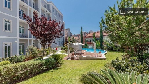 Arrendamento de apartamento T1 na Avenida Duque de Loulé