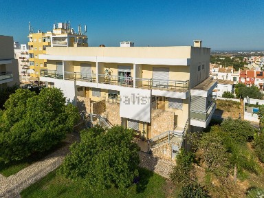 Duplex à venda na Rua Ibn Qaci, 6