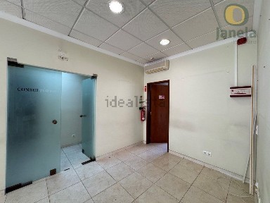 Espaço comercial à venda no Alto Rodes