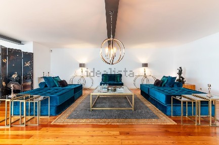 Apartamento T1 à venda na Avenida 24 de Julho