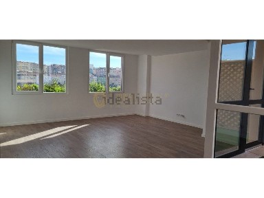 Apartamento T2 à venda na Reboleira