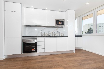 Apartamento T2 à venda na Rua da Venezuela